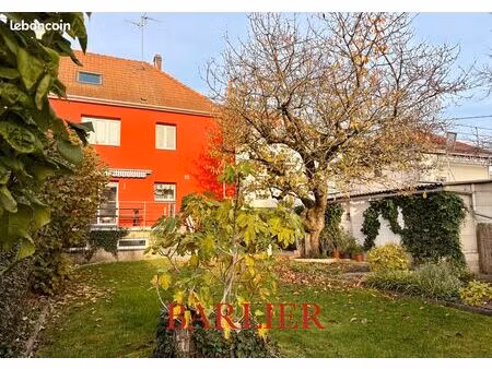 propriété 7 pièces 228 m²