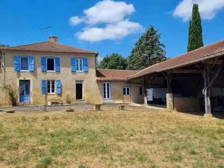 maison 6 pièces 216 m²