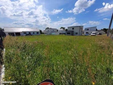 terrain 708 m² la bouexiere