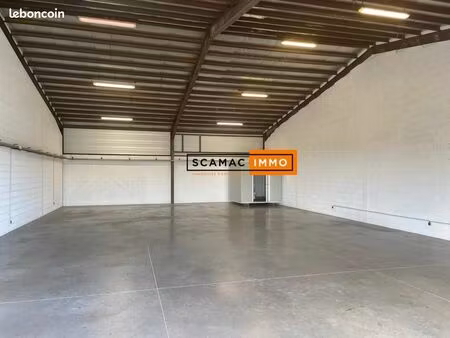 local industriel 250 m²