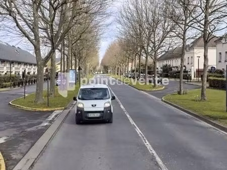 local commercial 150 m²