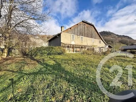 ferme 3 pièces 60 m²