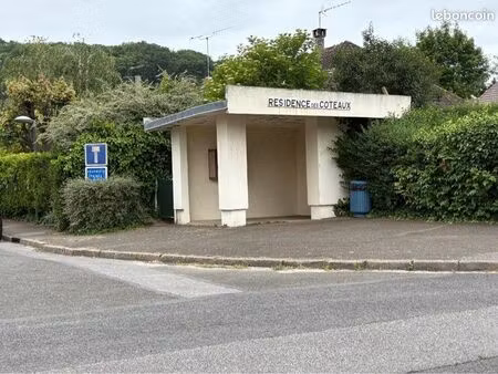 box garage stationnement parking