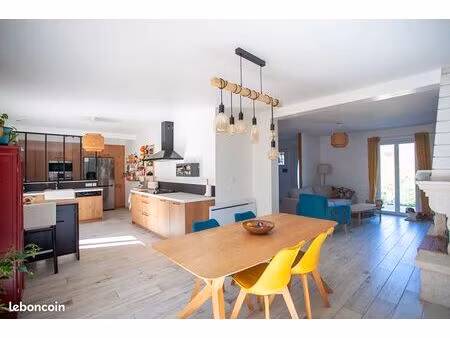 maison 7 pièces 157 m²