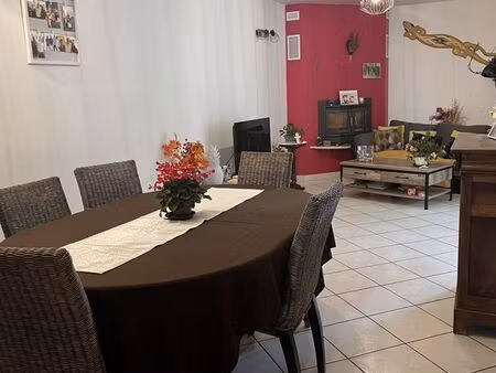 pavillon 85m2 / centre bourg dangé saint romain