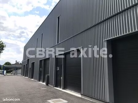 local d'activité 110 m²