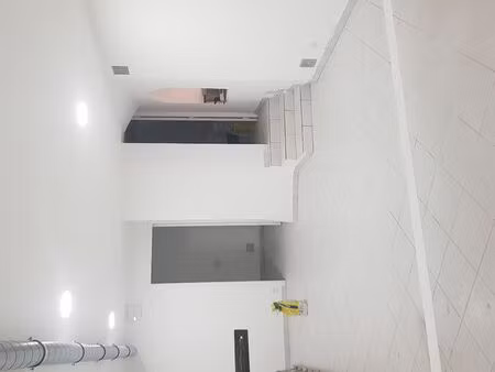 local à louer à puget sur argens