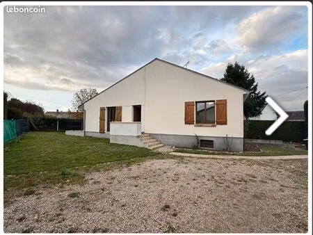 ? maison plain-pied 91 m² – grand séjour 48 m² – 3 chambres – sous-sol 75 m² – terrain clo