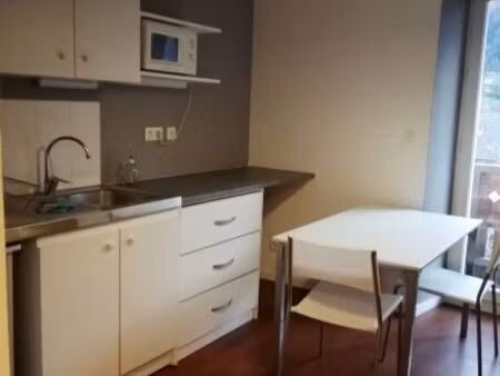 studio non meublé 21 m2 à saint-jeoire 74490 terrasse /parking