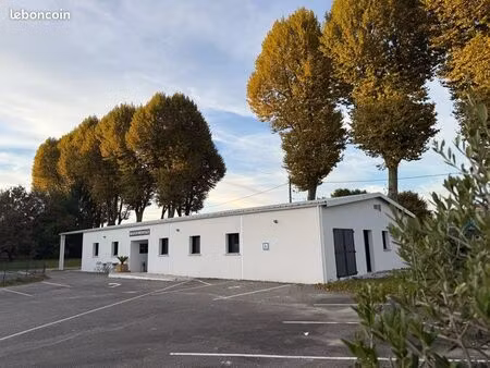 local médical paramédical