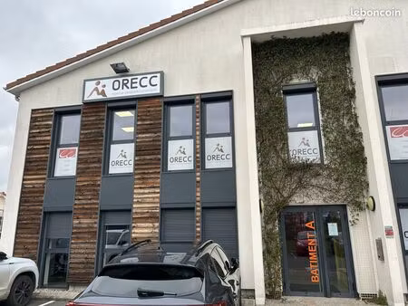 bureaux 55 m² savigneux