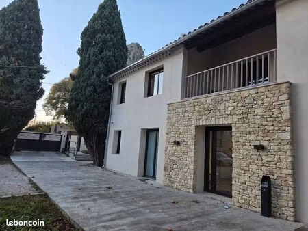 local professionnel pmr à louer