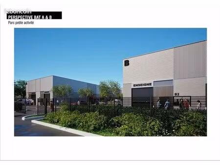 local d'activité 2 851 m²