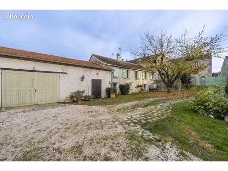 propriété 5 pièces 85 m²