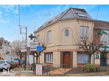 immeuble 10 pièces 200 m²