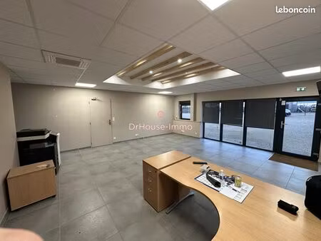bureaux 367 m² chateau landon
