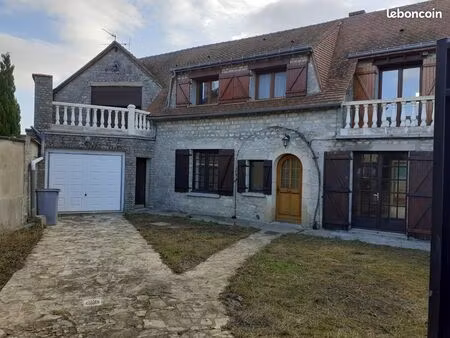 bel. maison de caractère  restauré.. 160m2. / prox. autoroute allaines 
