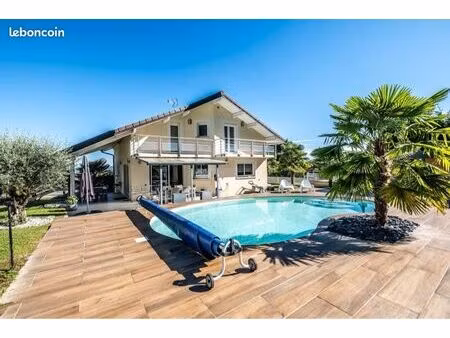 maison familiale 170 m² sur terrain de 920 m²