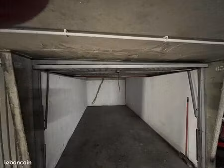 box ferme parly ii residence orangerie