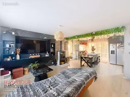 maison 7 pièces 136 m²