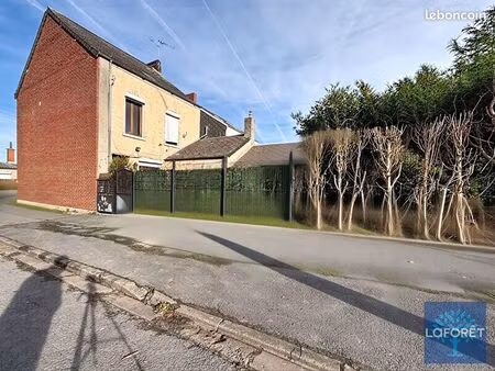 maison 5 pièces 99 m²