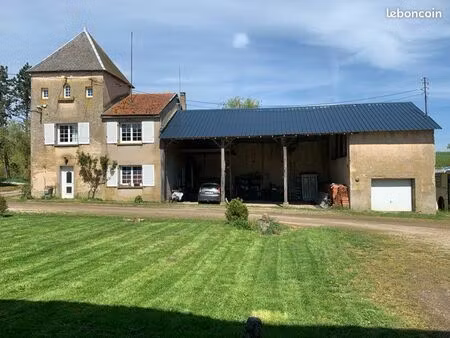sorbey  dans hameau de poncillon  maison de 120 m2 et dépendance à 15 mn de metz
