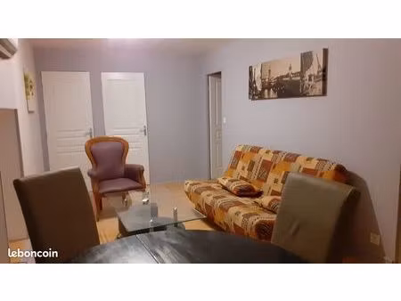 joli t3 de 65 m²  rénové en 2024  meublé faye-sur-ardin charges comprises