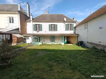 maison 5 pièces 93 m²