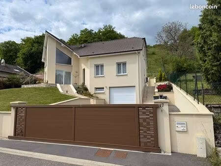 maison récente 152 m2