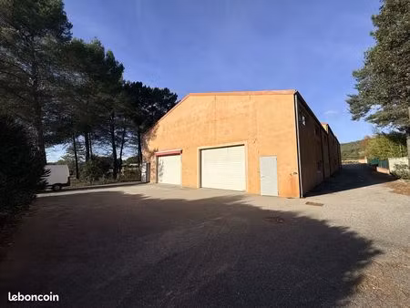 local 240 m² villecroze