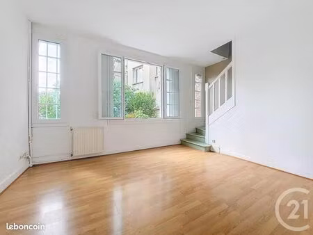 maison 4 pièces 77 m²