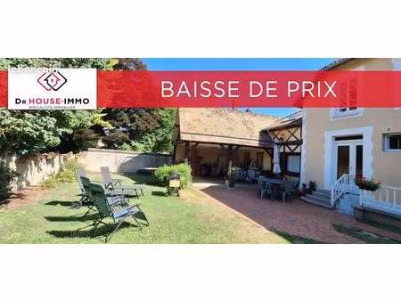 propriété 8 pièces 193 m²