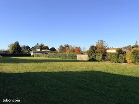 terrain 2374 m² buxerolles