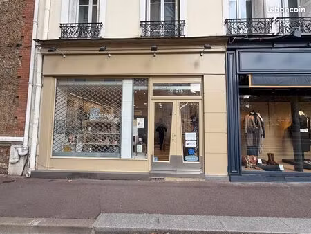 boutique 80 m² issy les moulineaux