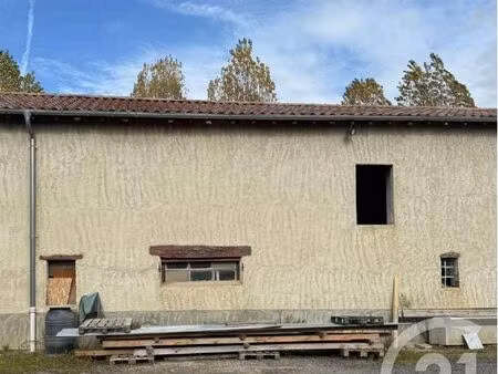 maison 1 pièce 150 m²