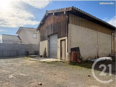 maison 1 pièce 70 m²