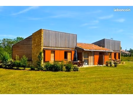 maison d'architecte à louer au mois (maximum 8 mois)