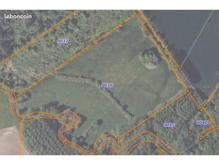 vends terrain à mauron