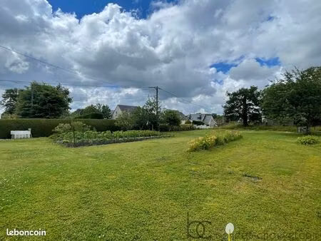 terrain 576 m² trefflean