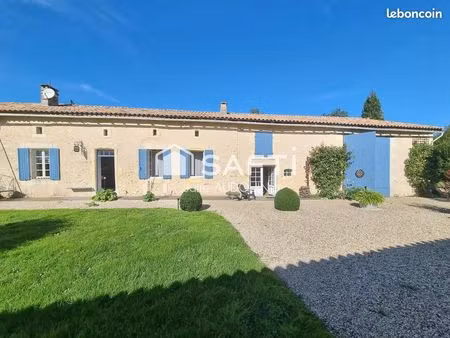 propriété 4 pièces 134 m²