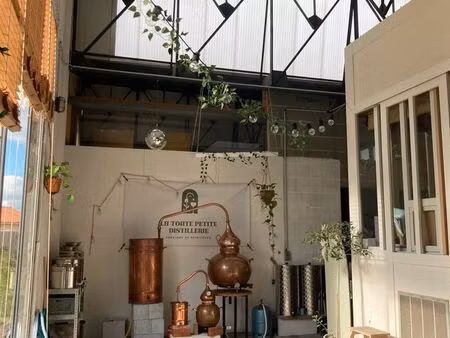 local lumineux centre cugand 54m2