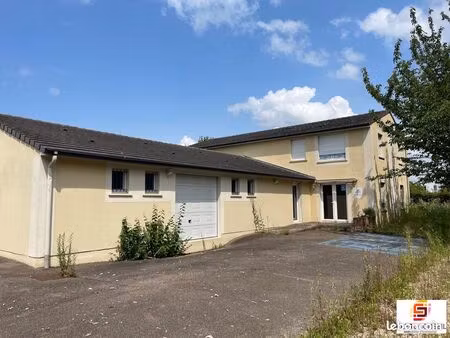 local 380 m² val-de-reuil