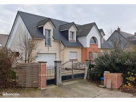 rare à canteleu grande maison 180 m² – 5 chambres – terrain 800 m²