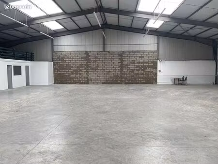 local commercial 830m2 dieppe