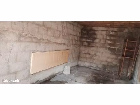 garage à vendre au paradis