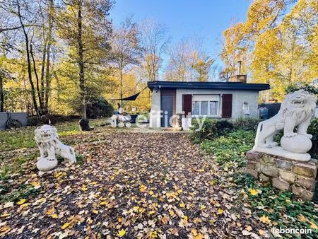 terrain 2 950 m² attiches