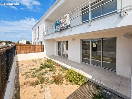 immeuble 3 pièces 66 m²