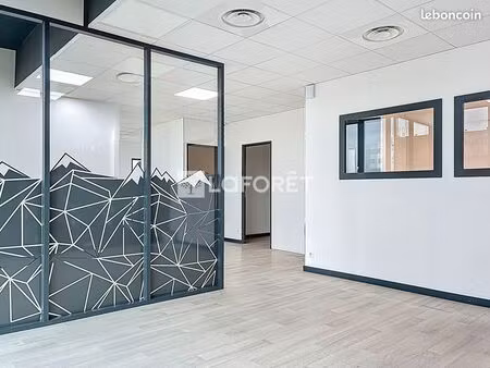 local commercial 100 m² challes les eaux