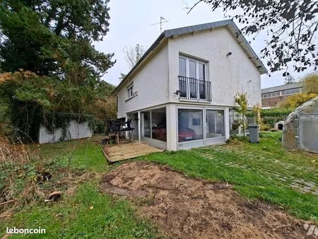 maison 4 pièces 80 m²