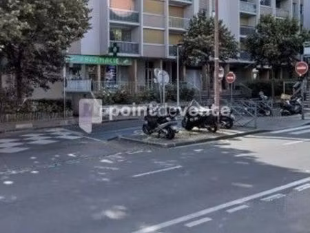 commerce autos/motos 180 m²